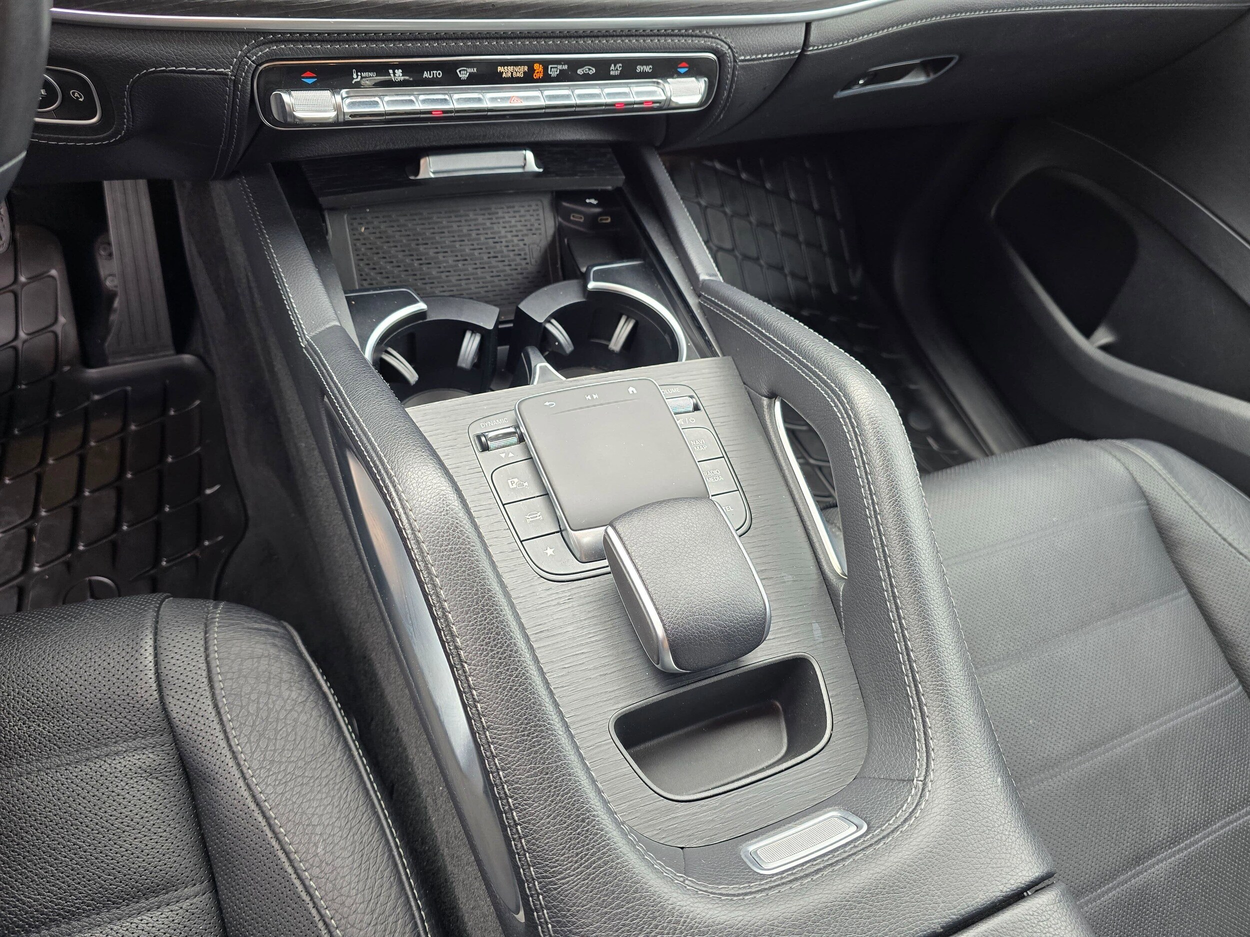 Used 2024 Obsidian Black Metallic Mercedes-Benz GLE 350 image 20