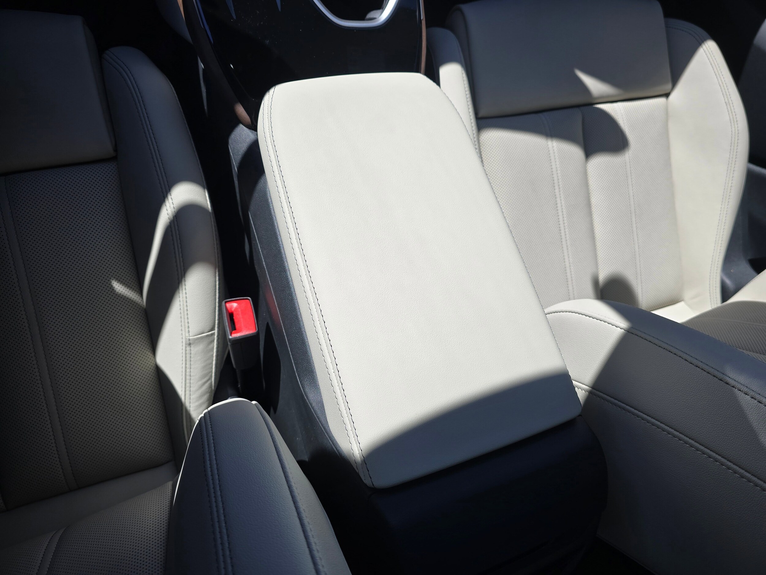 Used 2026 Glacier White Metallic Audi Premium Plus image 24