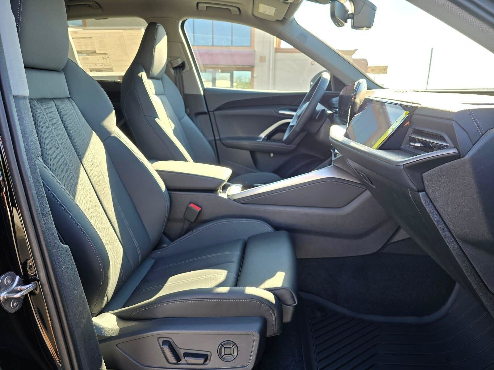 New 2026 Mythos Black Audi 2.0T Prestige image 14