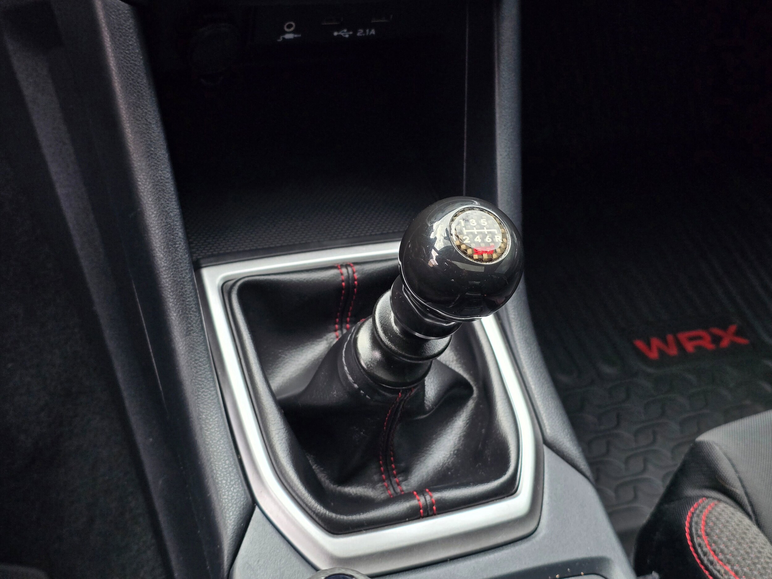 Used 2022 Crystal Black Silica Subaru Premium image 55