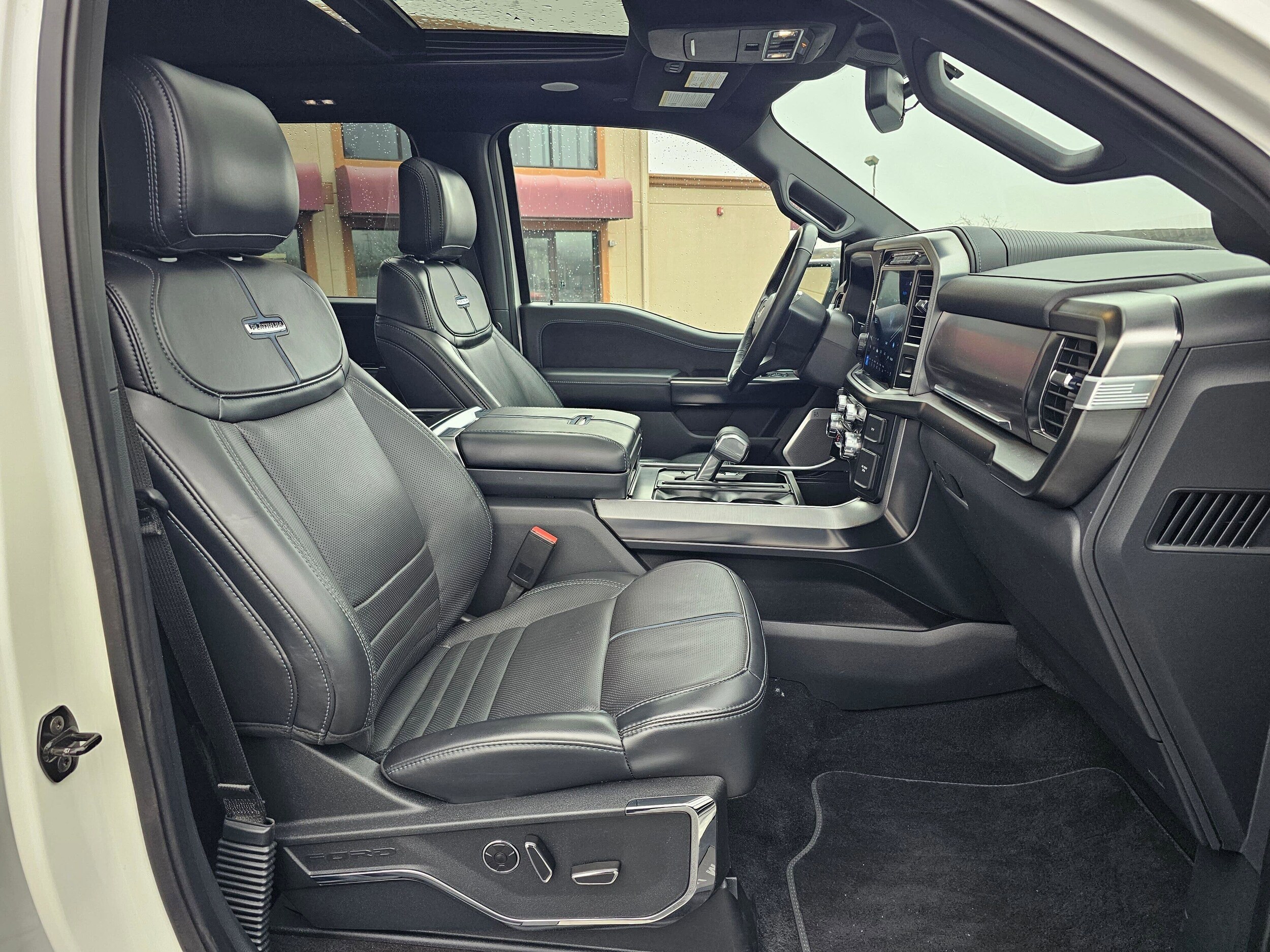 Used 2024 Star White Metallic Tri-Coat Ford Platinum image 16