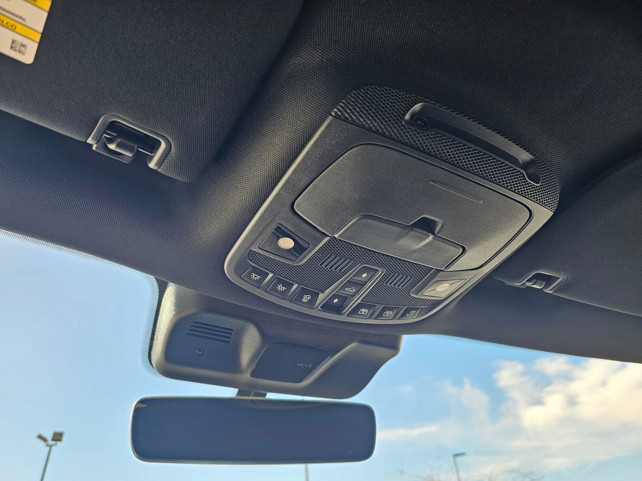 Used 2024 Infinite Black Metallic Clearcoat Lincoln Reserve image 26