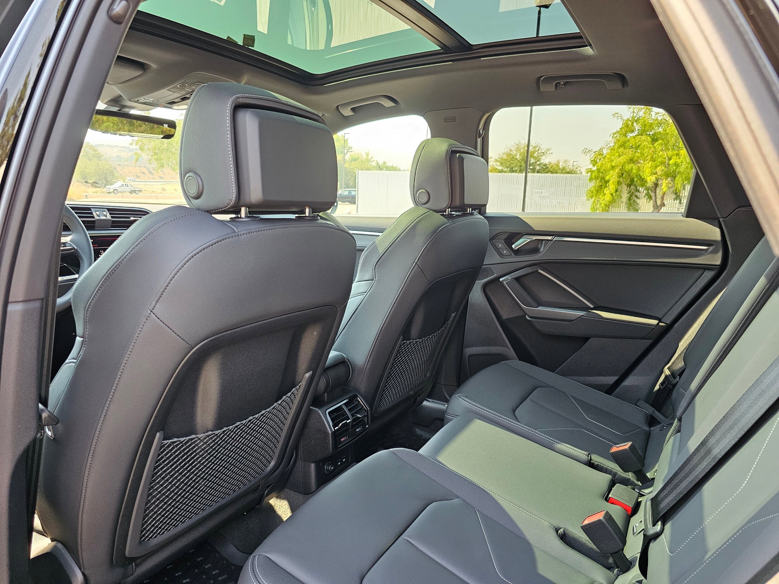 New 2025 Mythos Black Audi 45 S line Premium image 11