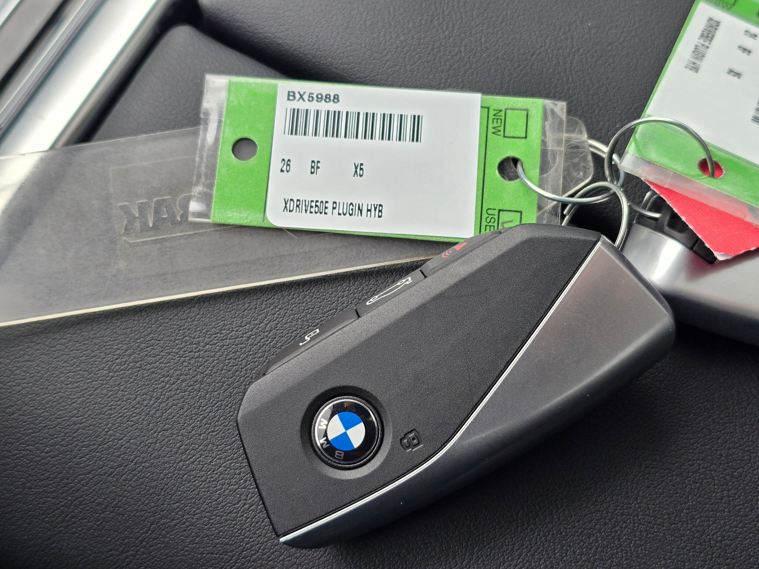 Used 2026 Mineral White Metallic BMW xDrive50e image 64