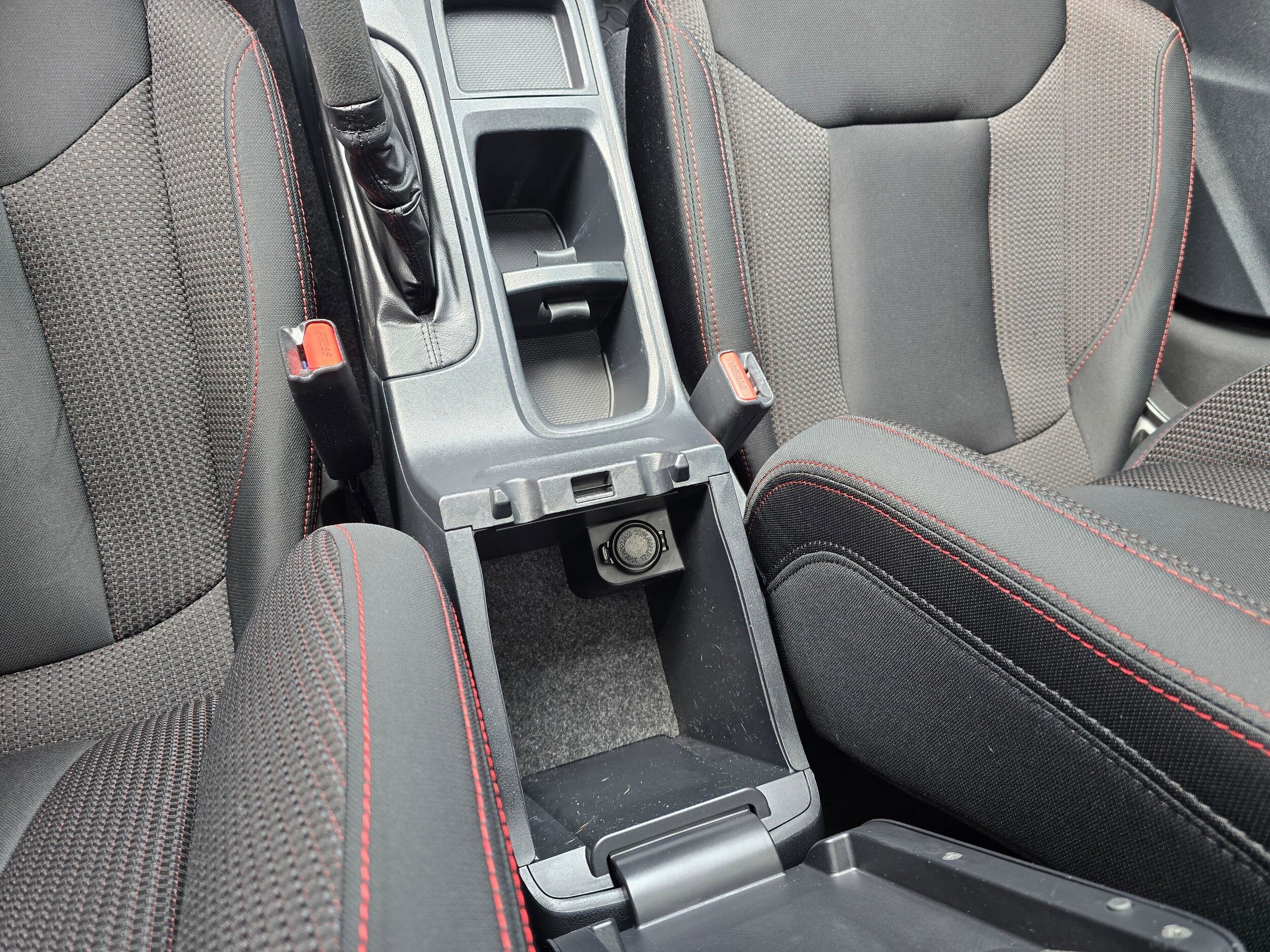 Used 2022 Crystal Black Silica Subaru Premium image 25