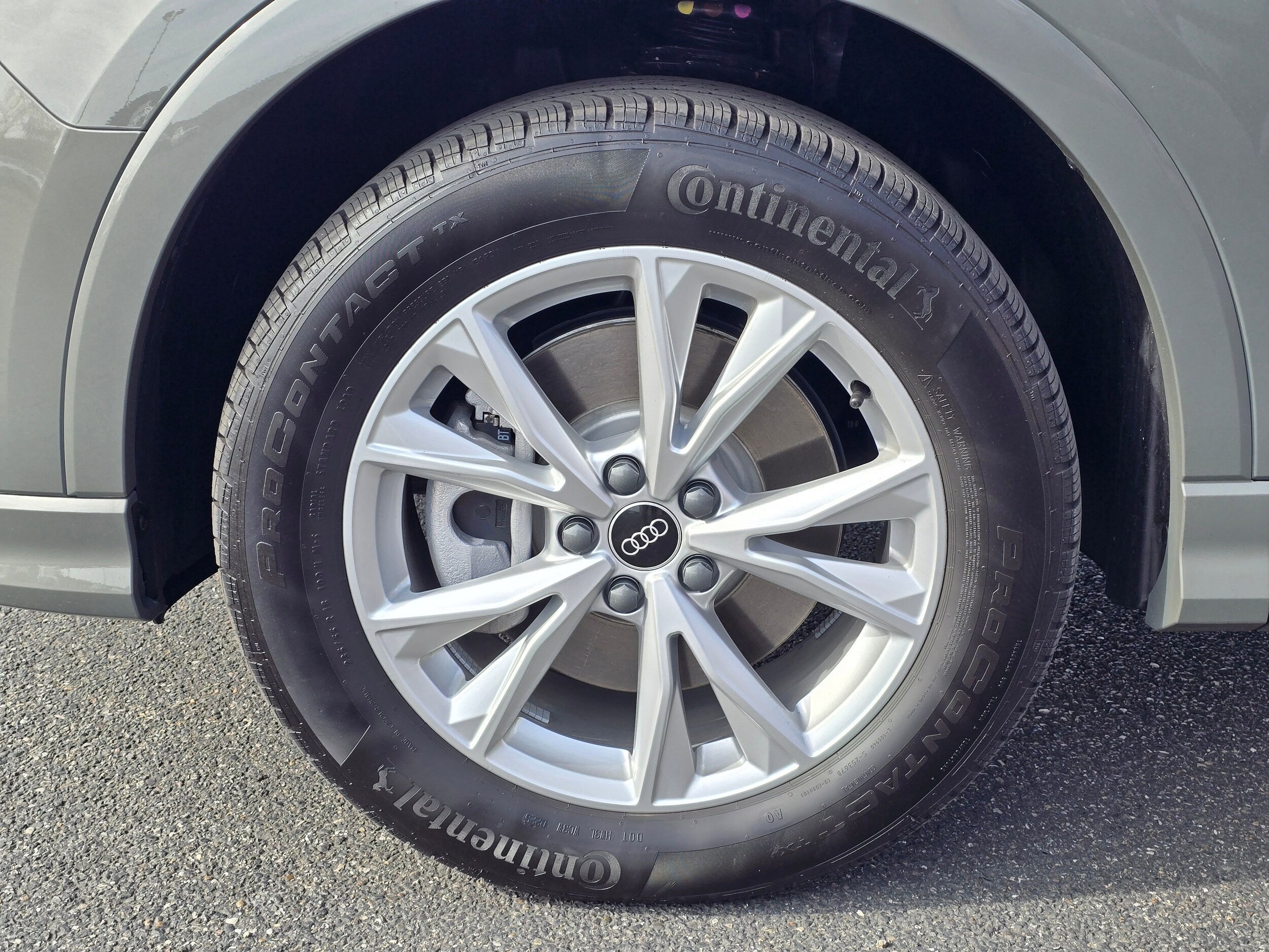 Certified Used 2025 Chronos Gray Metallic Audi S line Premium image 39