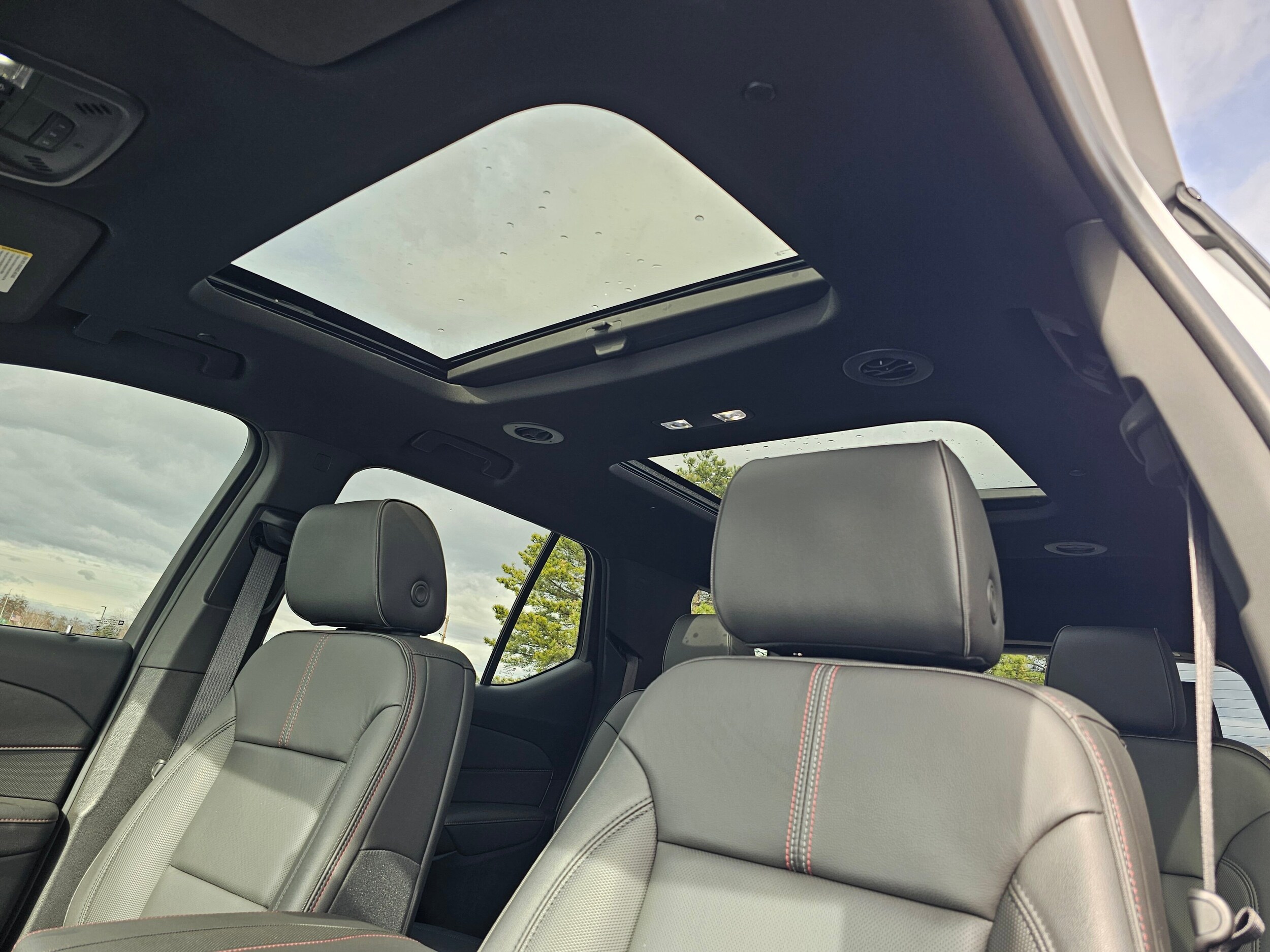 Used 2023 Iridescent Pearl Tricoat Chevrolet RS image 60