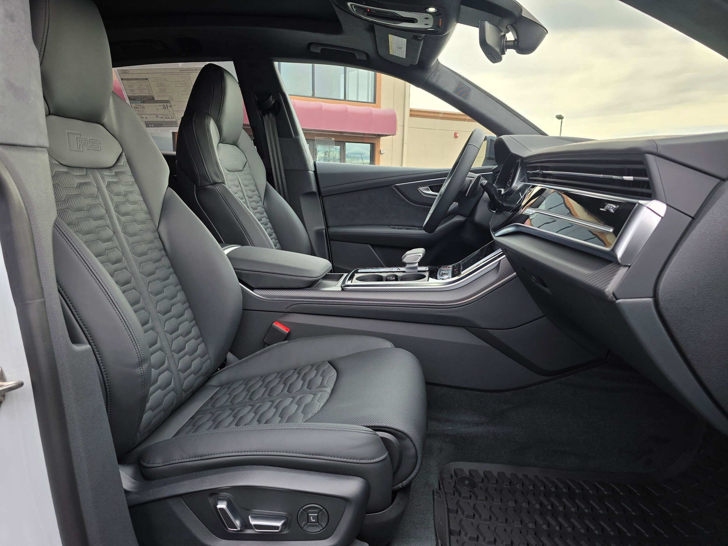 New 2026 Glacier White Audi 4.0T performance image 15