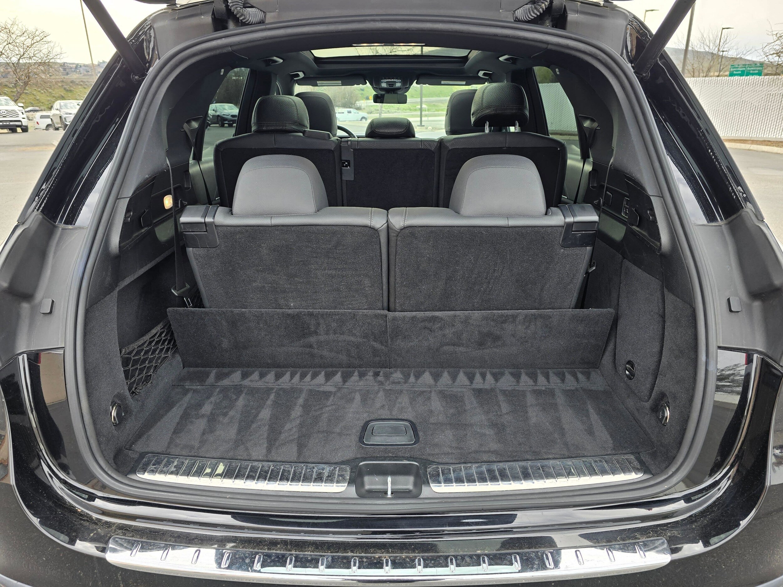 Used 2024 Obsidian Black Metallic Mercedes-Benz GLE 350 image 28