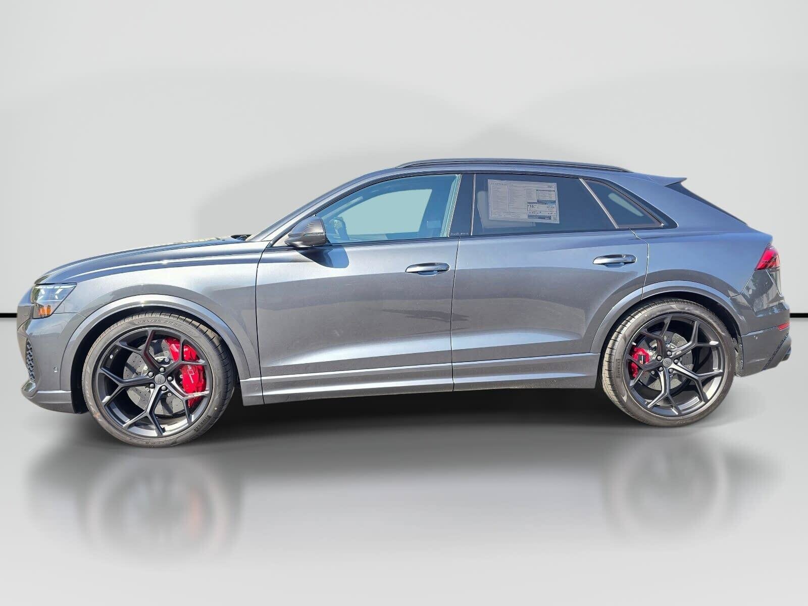New 2026 Daytona Gray Pearl Audi 4.0T performance image 3