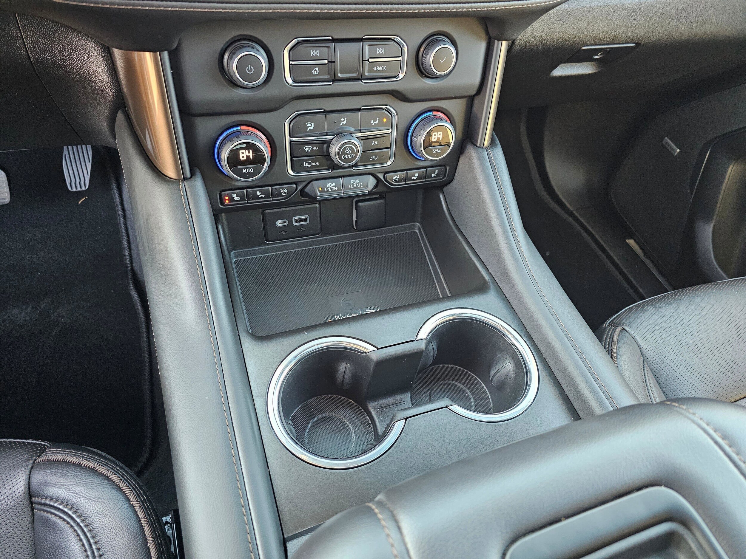 Used 2023 Black Chevrolet High Country image 23