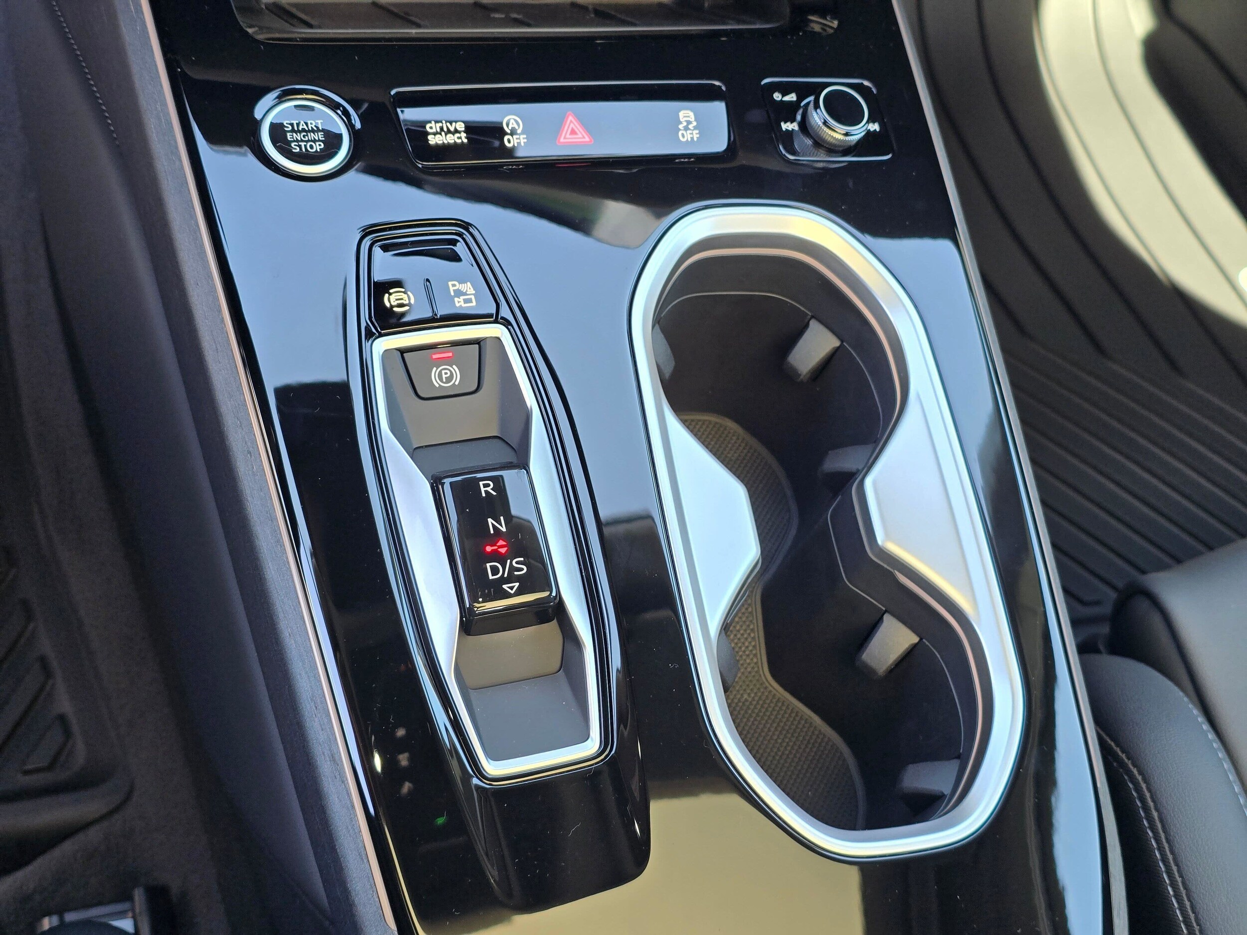 New 2026 Mythos Black Audi Premium Plus image 22