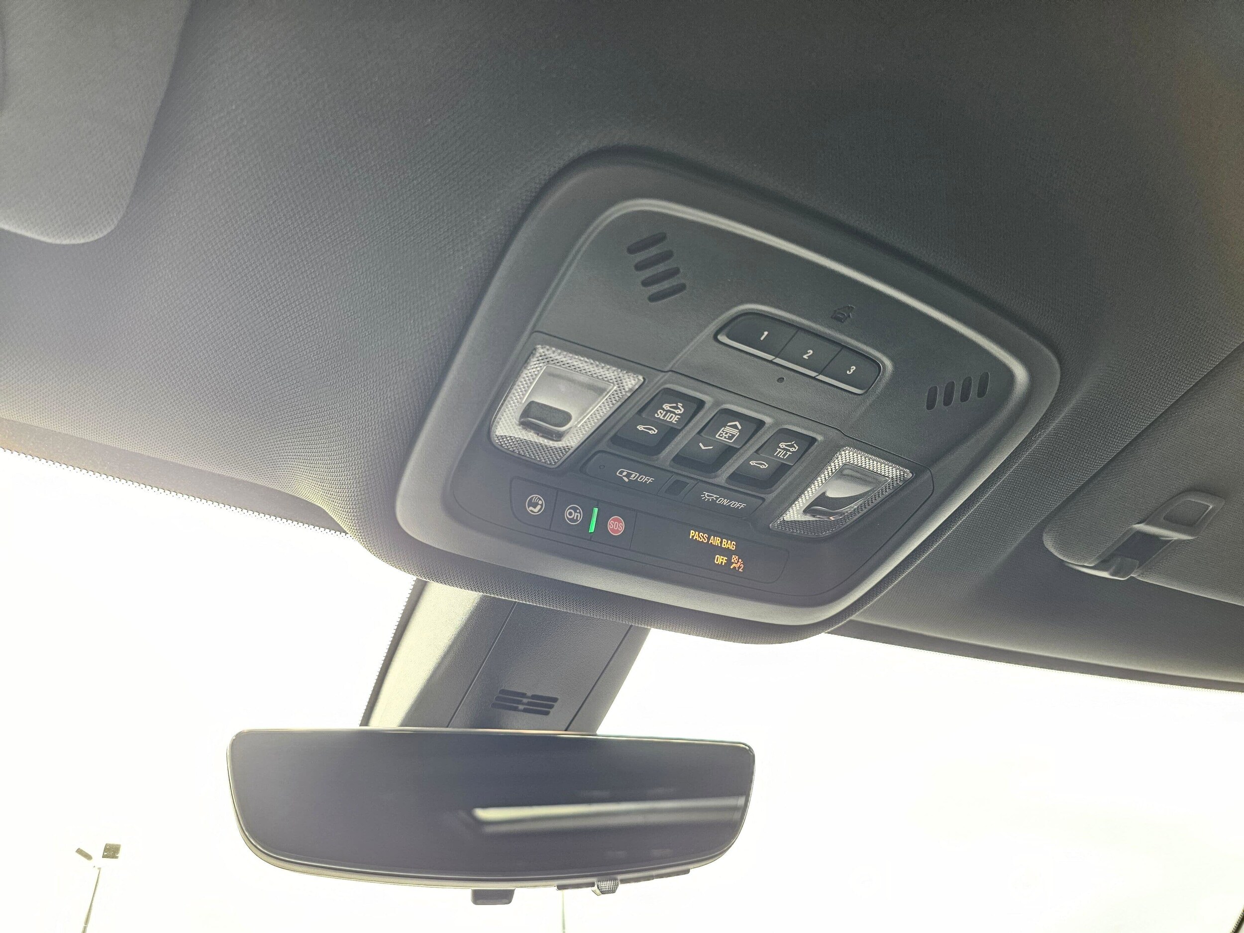 Used 2023 Iridescent Pearl Tricoat Chevrolet RS image 27