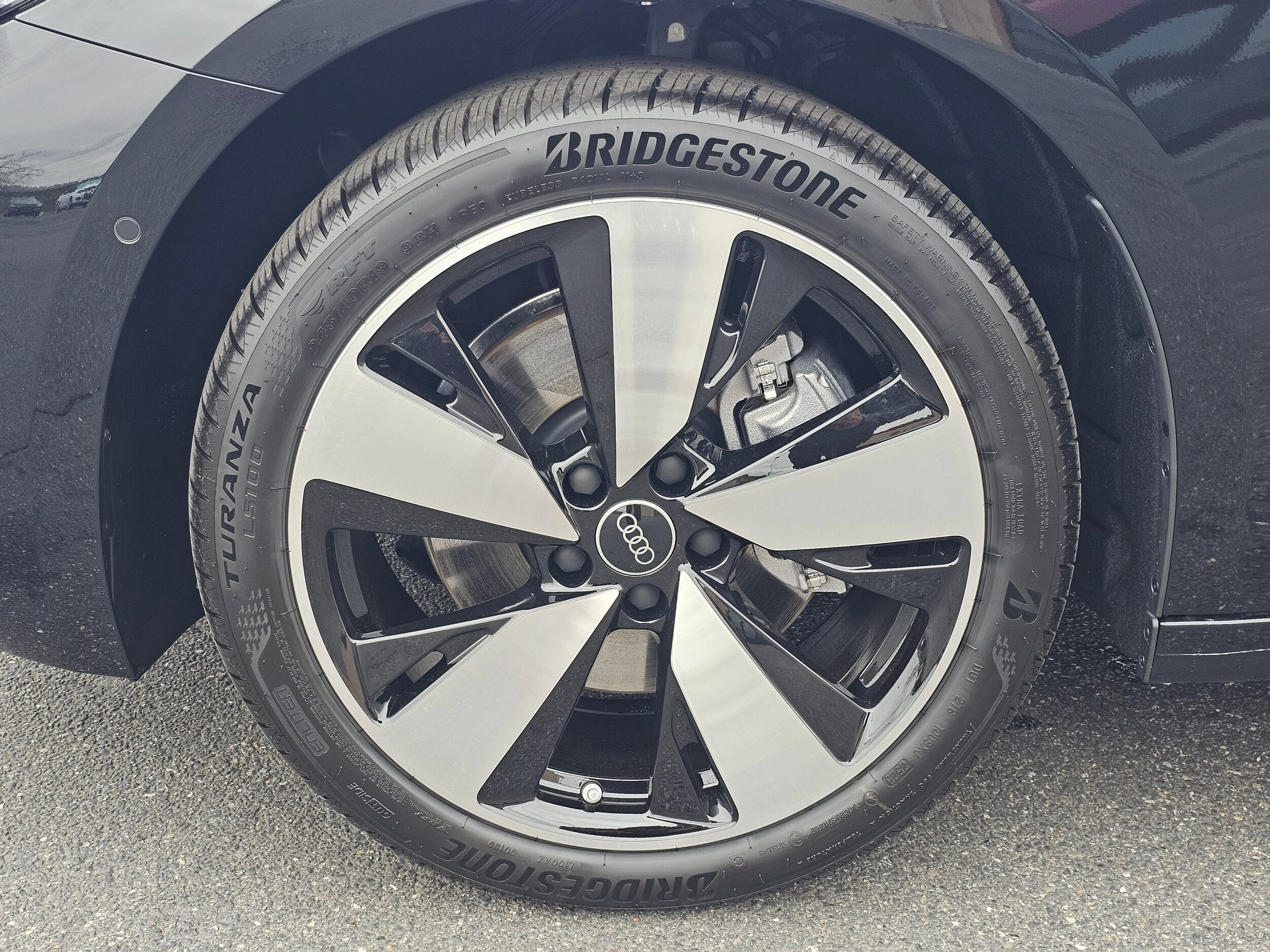 New 2025 Mythos Black Audi 2.0T Premium Plus image 39