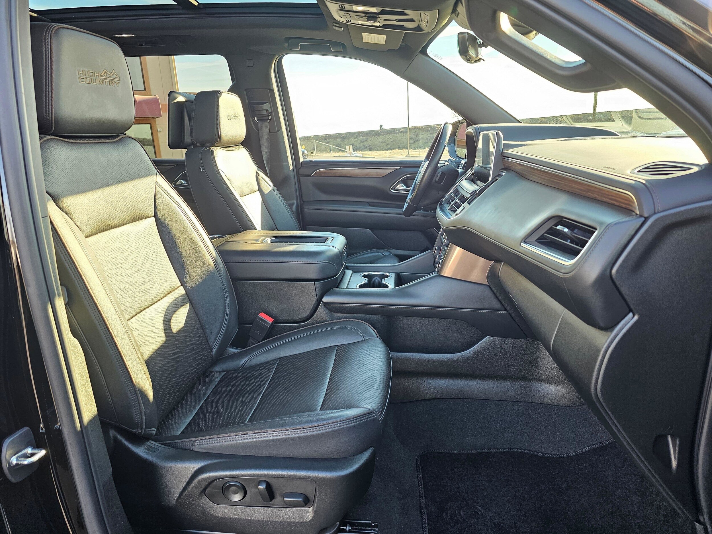 Used 2023 Black Chevrolet High Country image 15