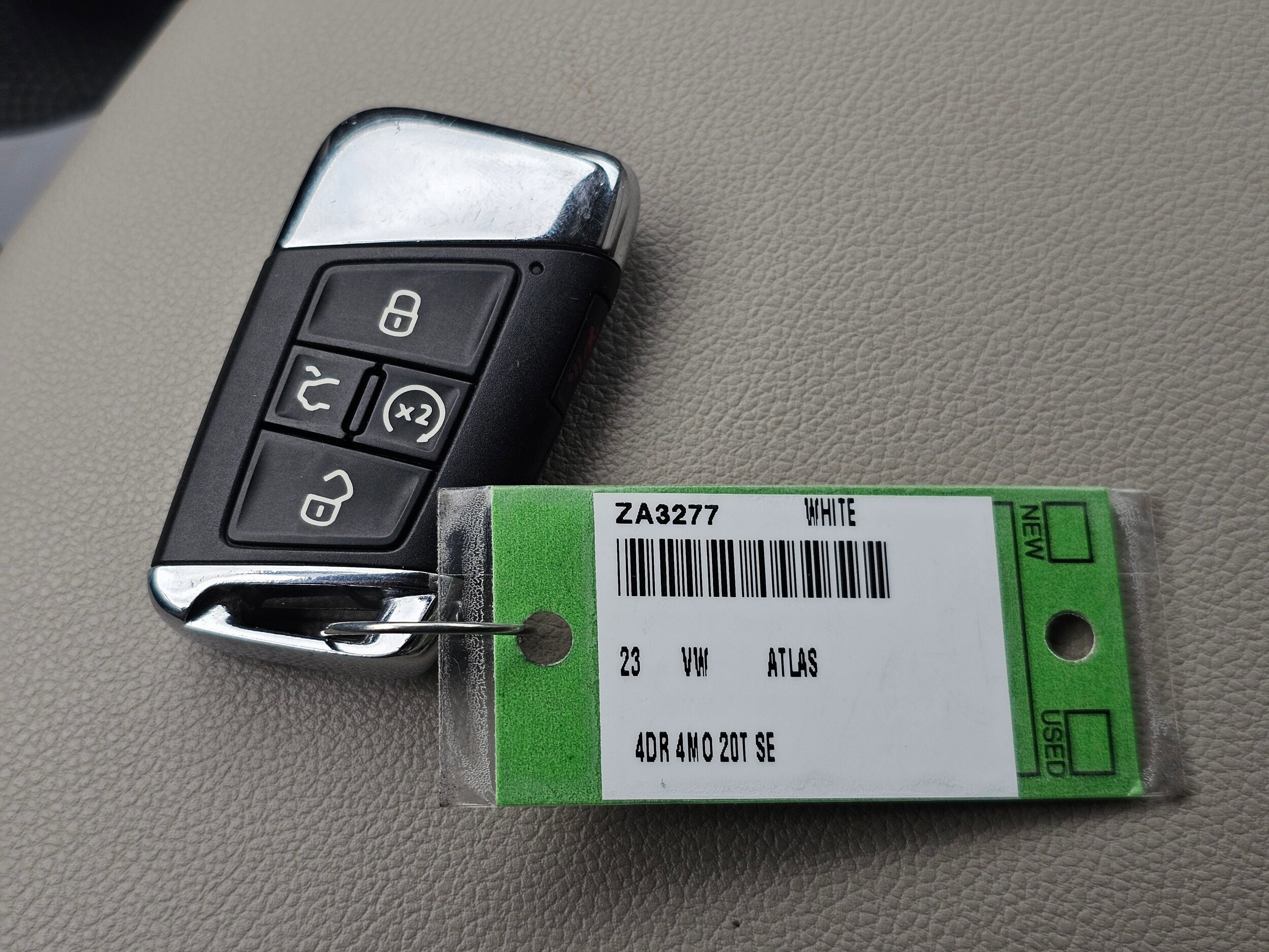 Used 2023 Pure White Volkswagen 2.0T SE w/Technology image 64