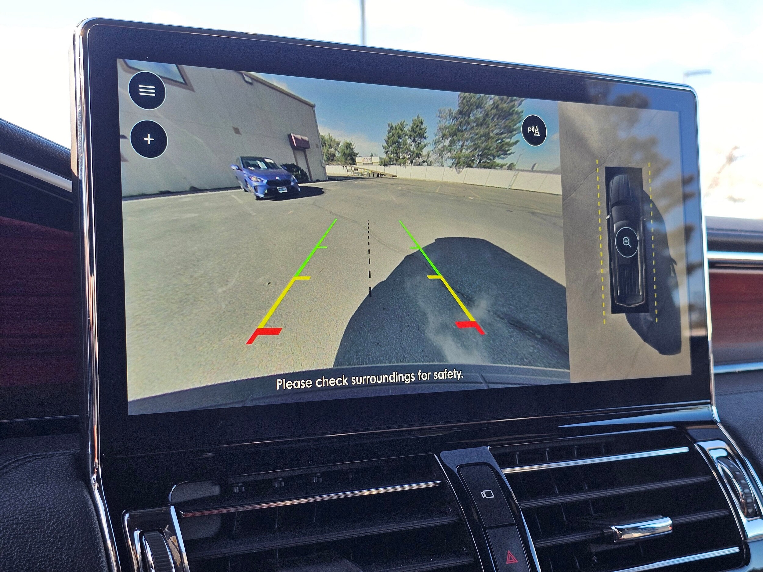 Used 2024 Infinite Black Metallic Clearcoat Lincoln Reserve image 51