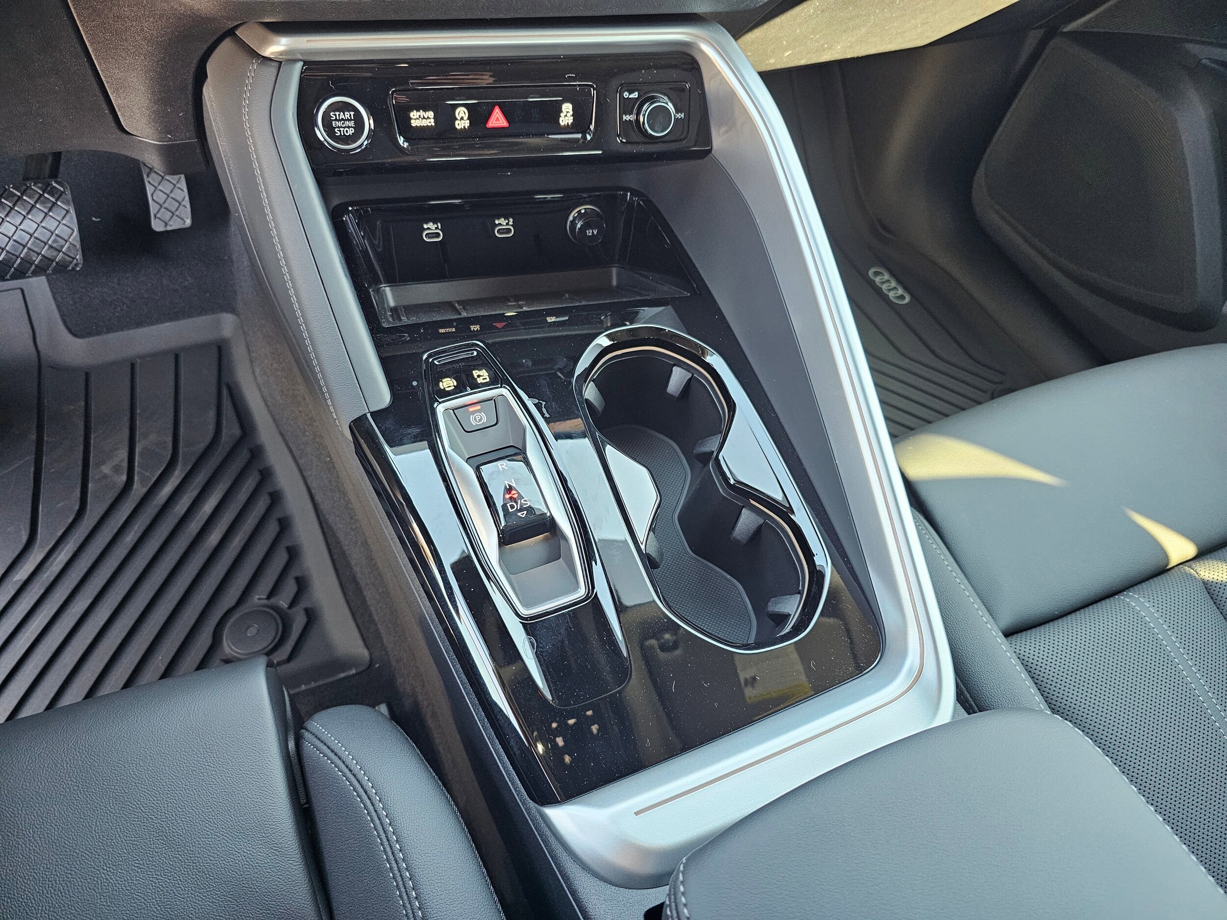 New 2025 Glacier White Audi 2.0T Premium Plus image 22