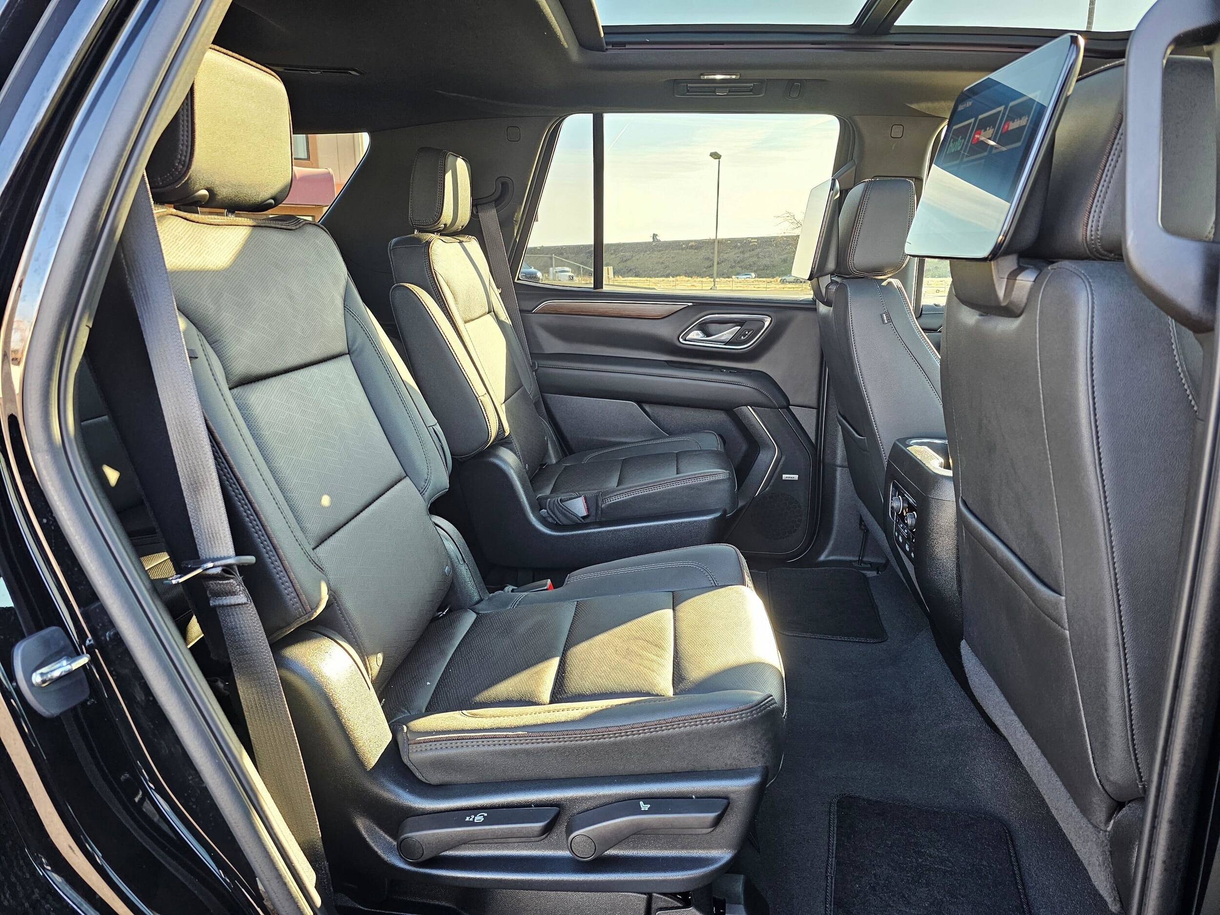 Used 2023 Black Chevrolet High Country image 14