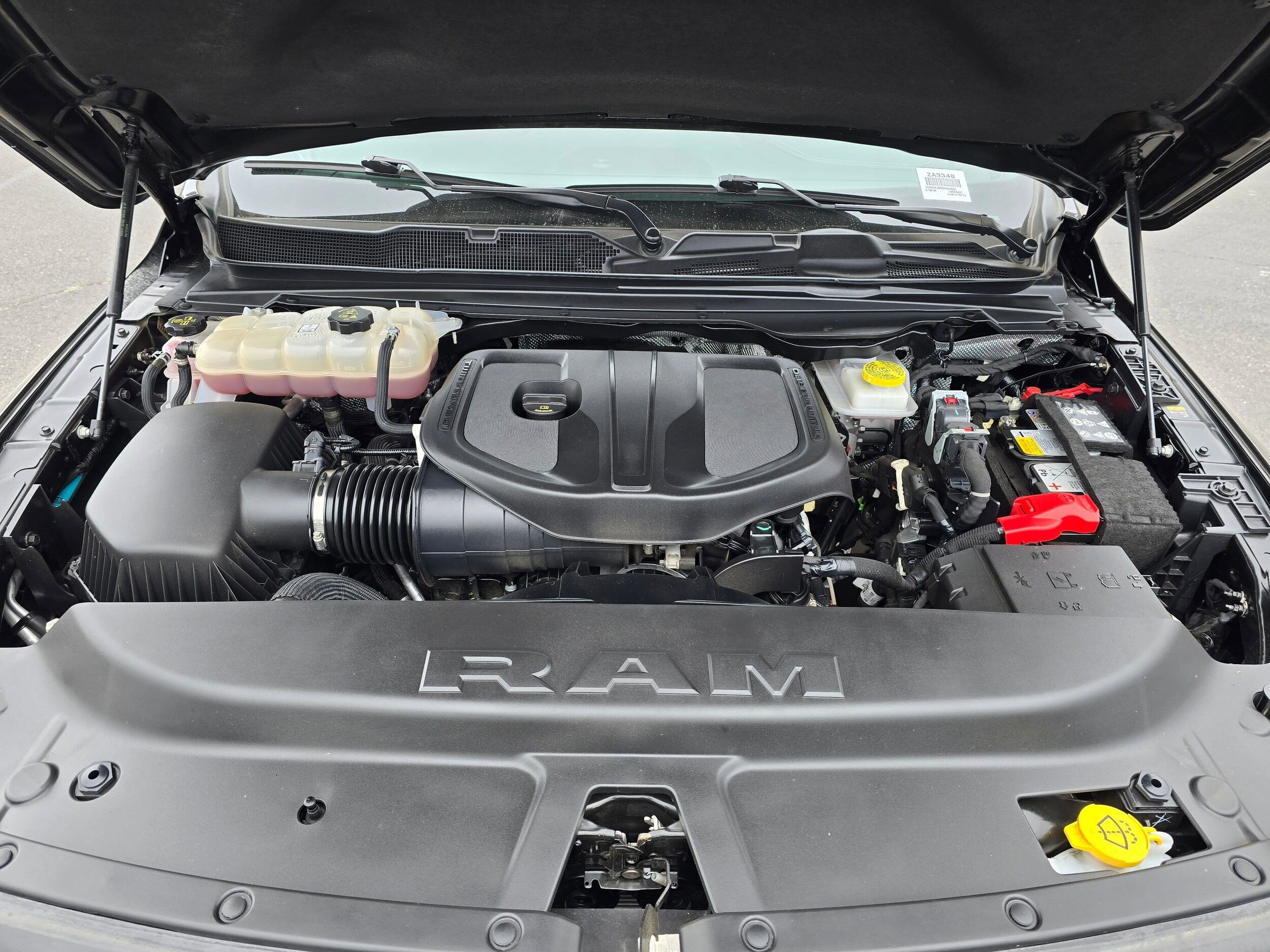 Used 2025 Diamond Black Crystal Pearlcoat Ram Laramie image 9