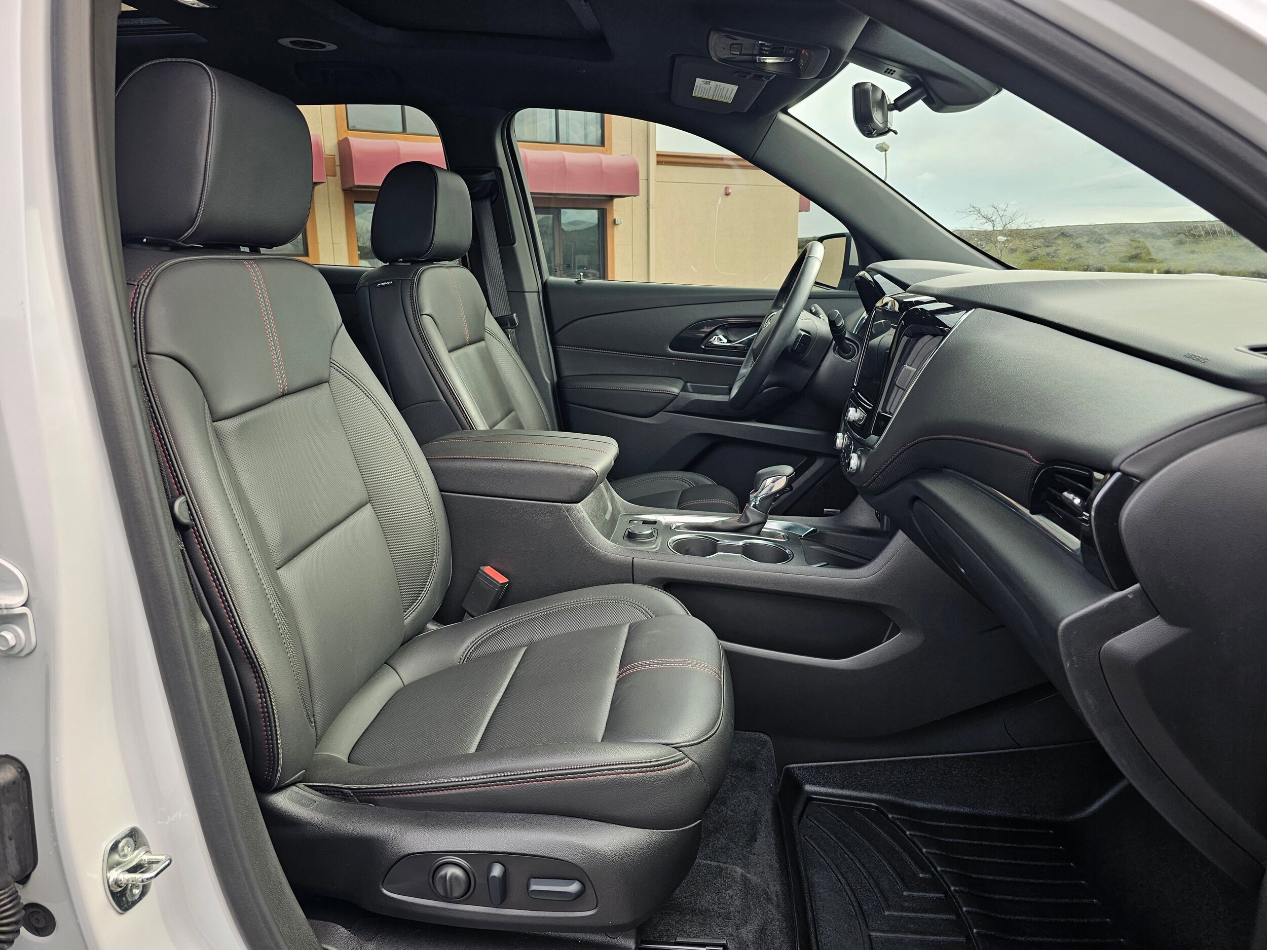 Used 2023 Iridescent Pearl Tricoat Chevrolet RS image 47