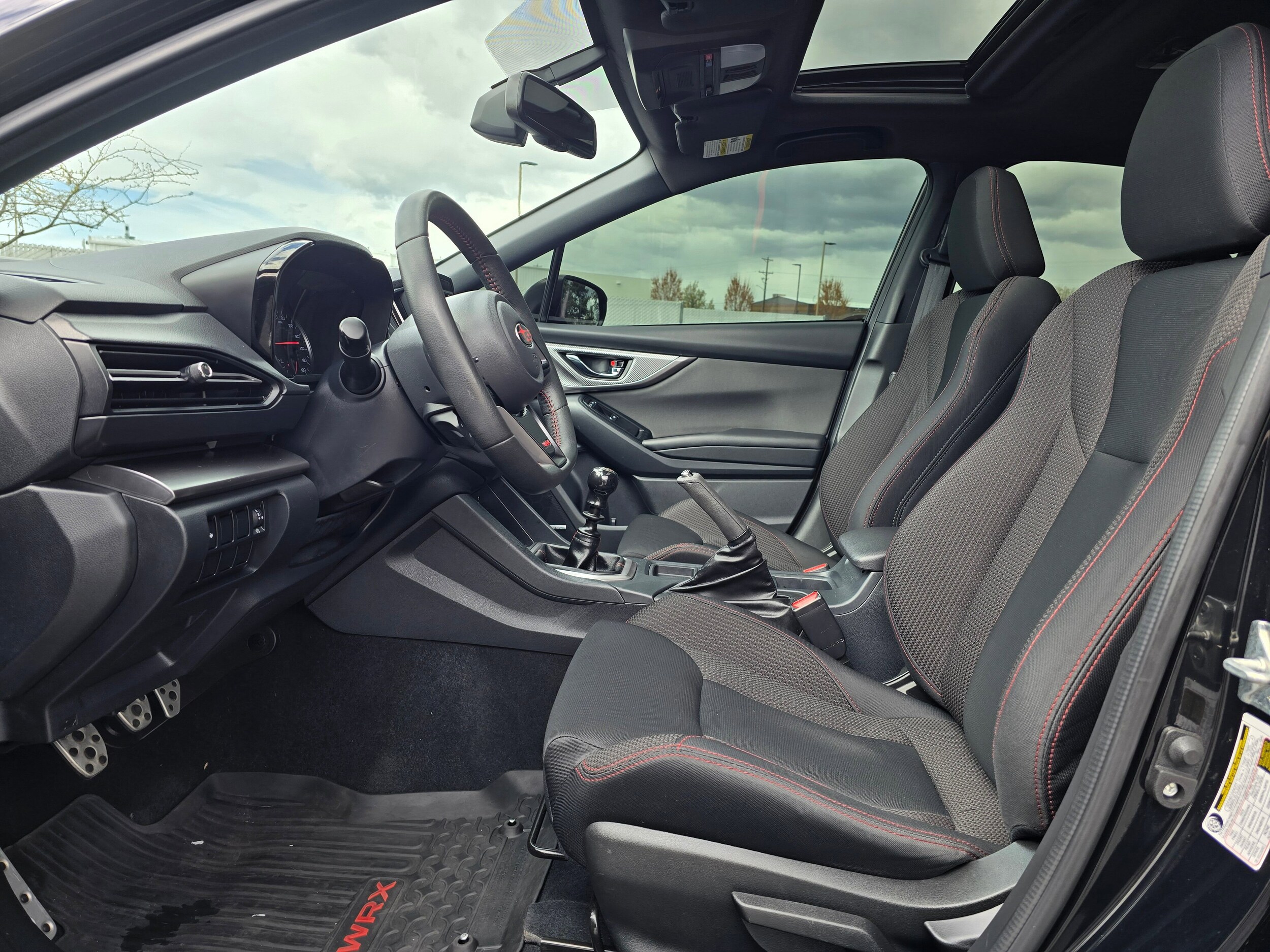 Used 2022 Crystal Black Silica Subaru Premium image 43