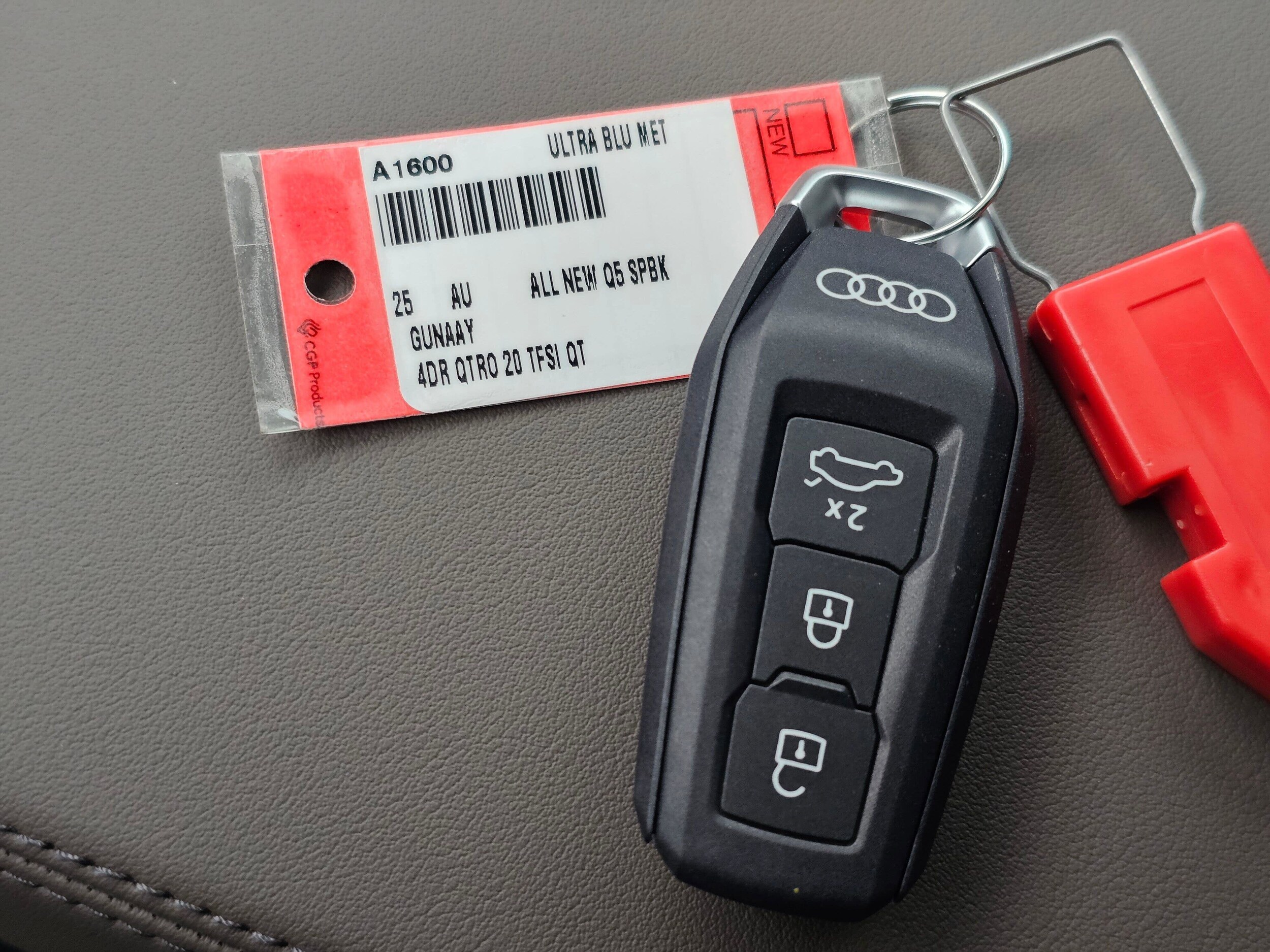 New 2025 Ultra Blue Audi 2.0T Premium Plus image 31