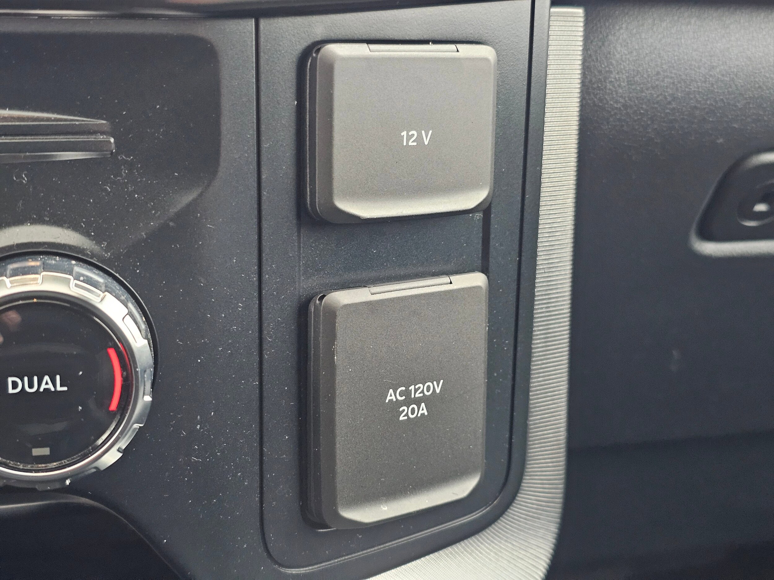 Used 2024 Star White Metallic Tri-Coat Ford Platinum image 55