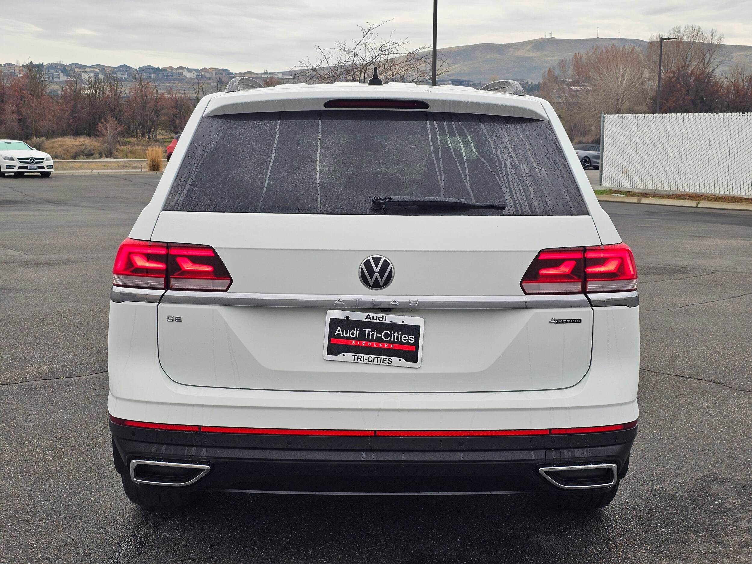 Used 2023 Pure White Volkswagen 2.0T SE w/Technology image 38