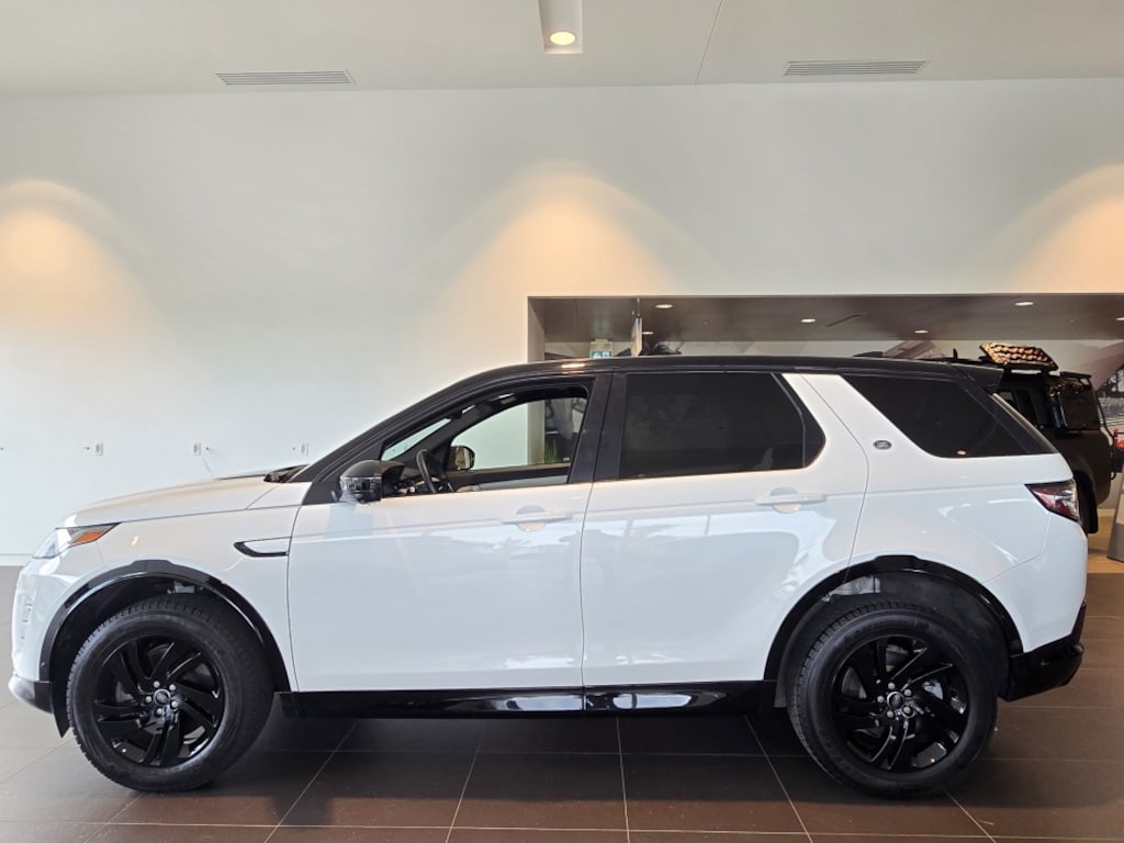 Used 2024 Land Rover R-Dynamic SE BAS KM Tout Equipee + 1 Proprietaire SUV