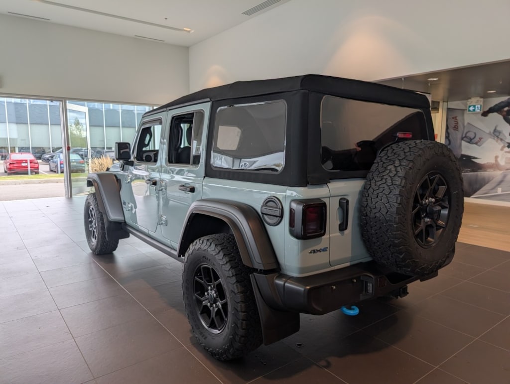 Used 2024 Jeep Willys 4XE Hybride Rechargeable Toit Rigide ET Sou SUV