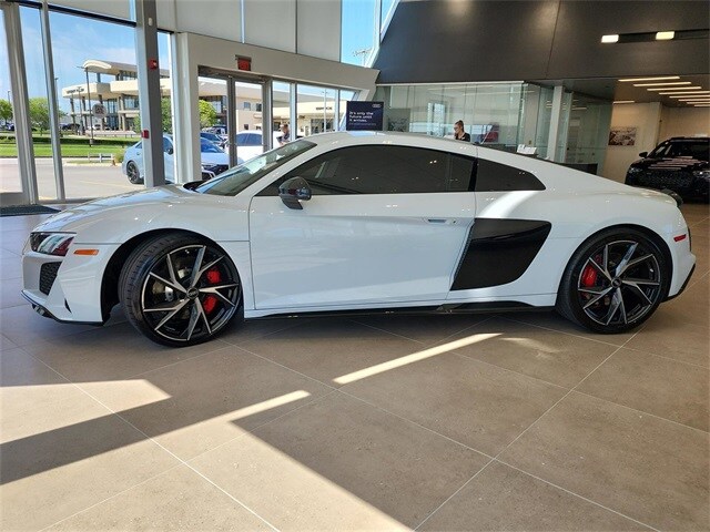 2022 Audi R8 V10 Performance photo 3