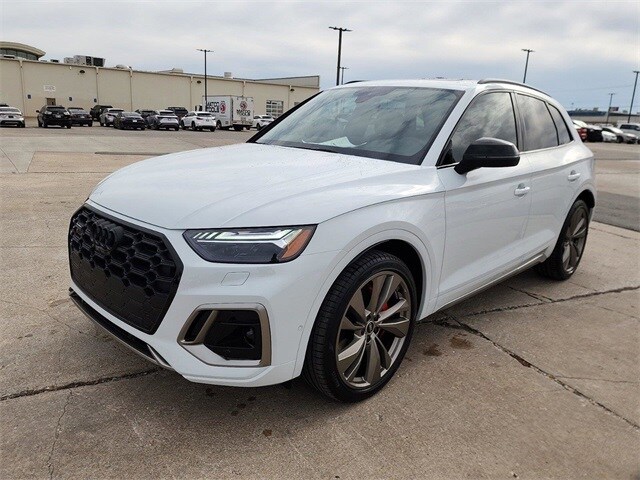 2025 Audi SQ5 Prestige photo 3