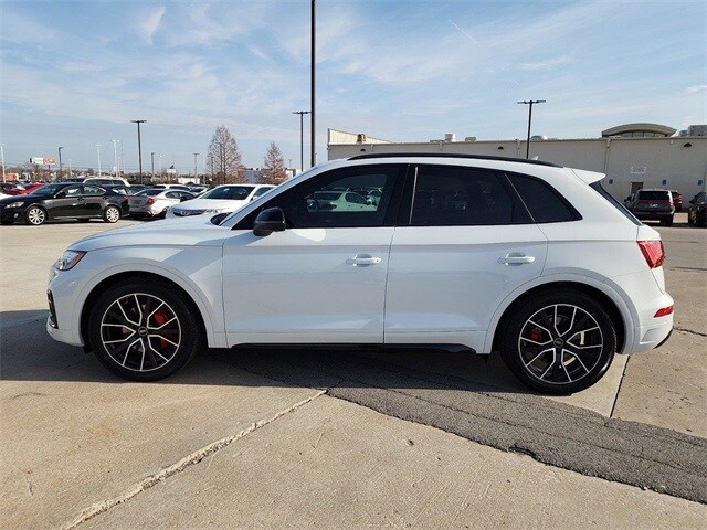 2025 Audi SQ5 Premium Plus photo 4