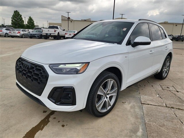 2025 Audi Q5 45 S line Premium photo 3