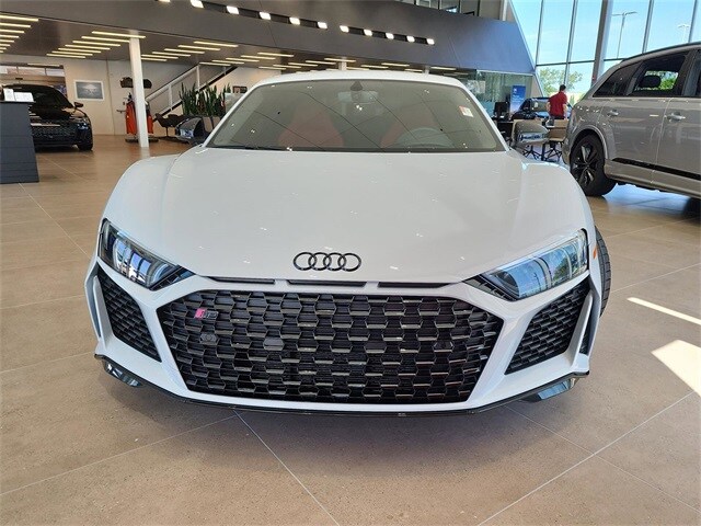 2022 Audi R8 V10 Performance photo 2