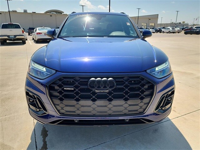2025 Audi Q5 45 S line Premium Plus photo 2