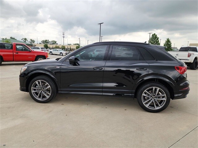 2025 Audi Q3 Premium S line photo 4