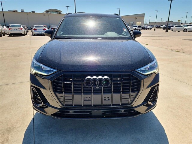 2024 Audi Q3 S line Premium Plus photo 2