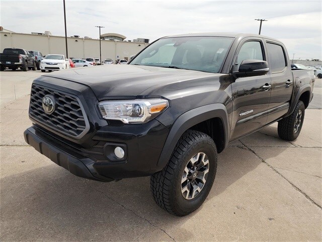2021 Toyota Tacoma TRD Off-Road photo 3