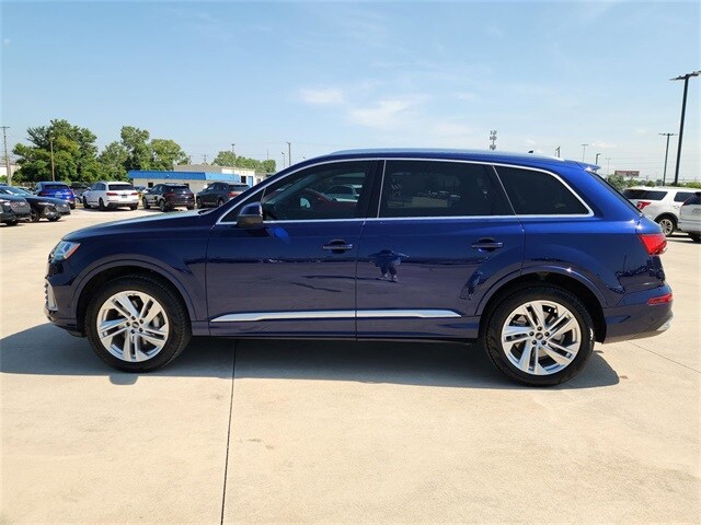 2022 Audi Q7 45 Premium Plus photo 4