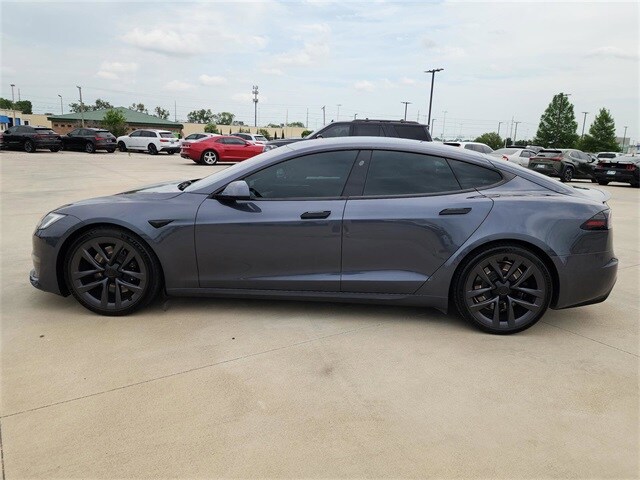 2022 Tesla Model S Plaid photo 4