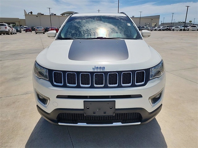 Used 2019 Jeep Compass Limited with VIN 3C4NJDCB6KT747549 for sale in Tulsa, OK