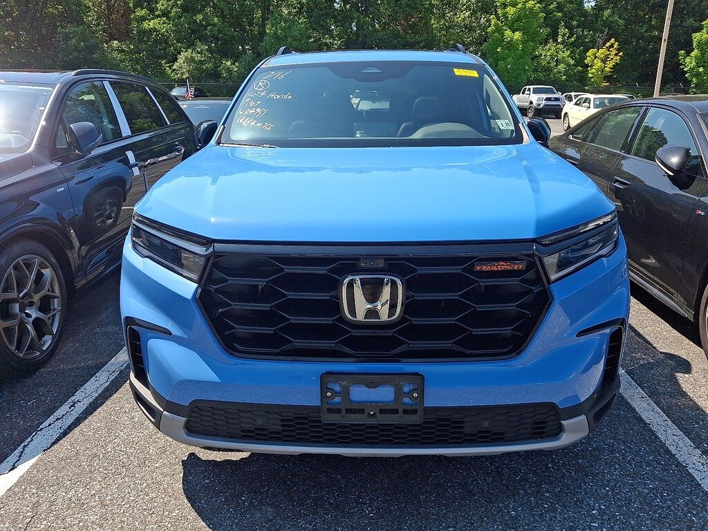 Used 2024 Honda Pilot TrailSport SUV