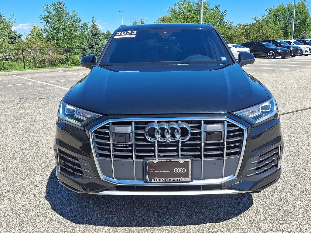 2022 Audi Q7 55 Premium Plus photo 2