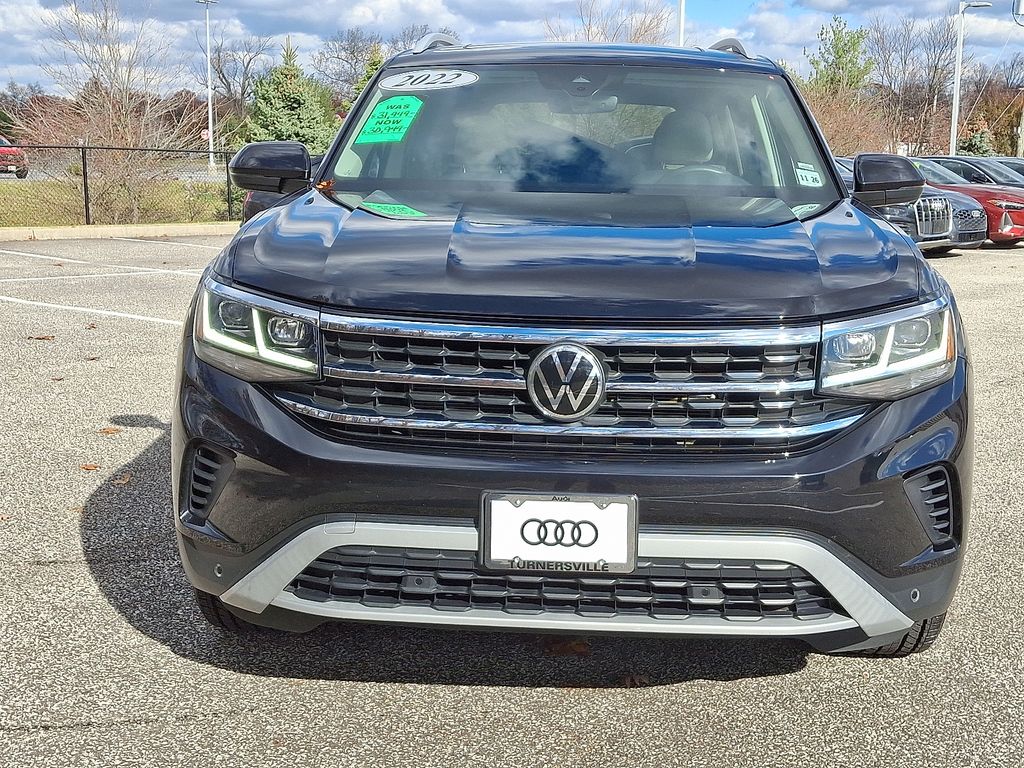 2022 Volkswagen Atlas SEL photo 2