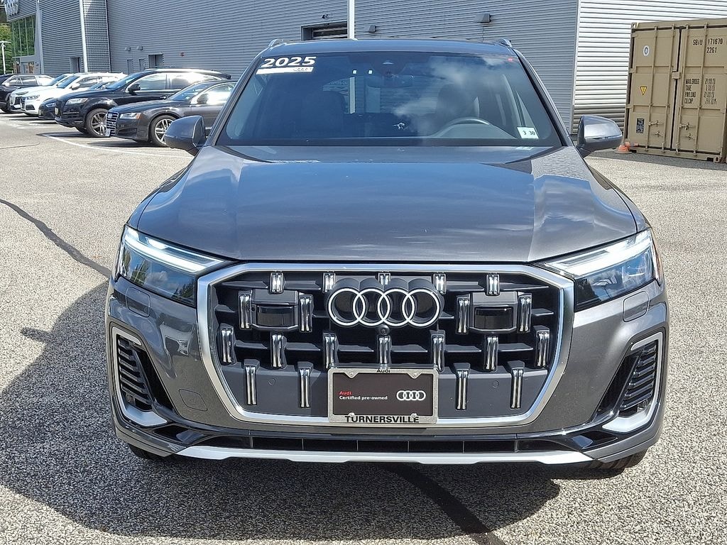 Certified 2025 Audi Q7 55 Premium Plus SUV