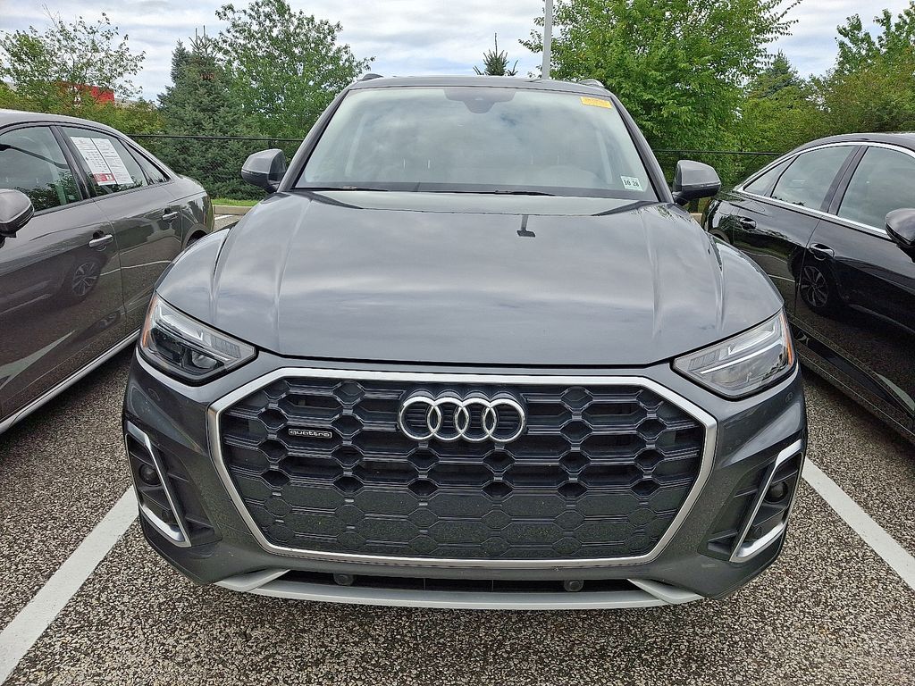 2024 Audi Q5 45 S line Premium photo 2
