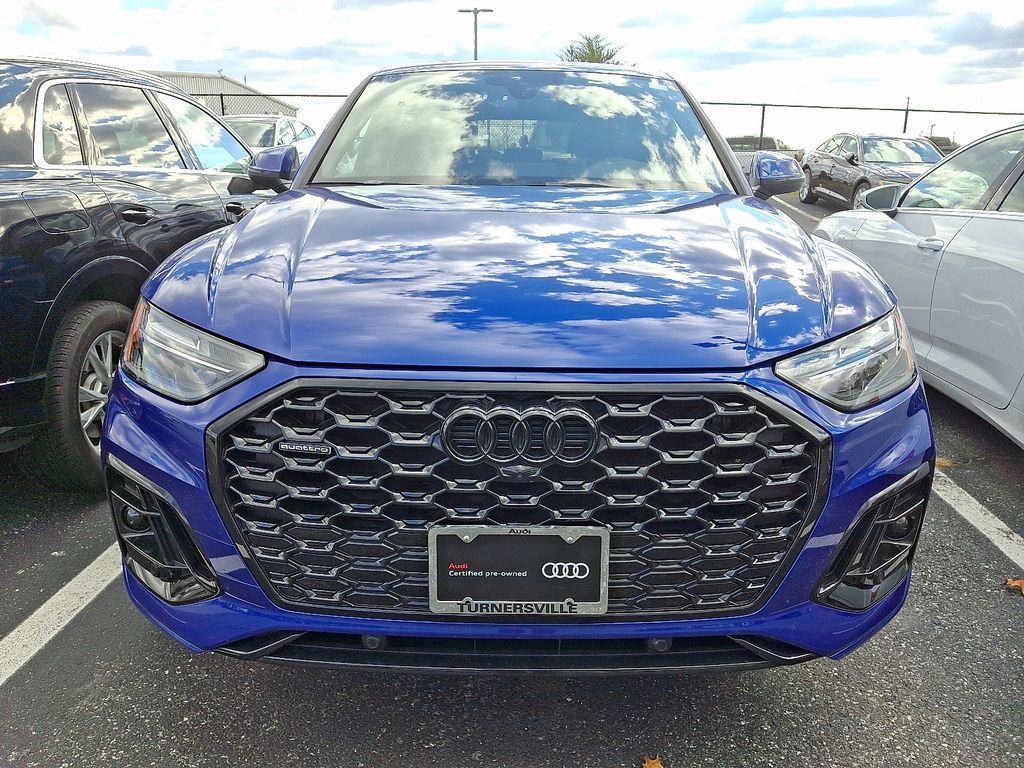 2025 Audi Q5 Sportback 45 S line Premium Plus photo 2