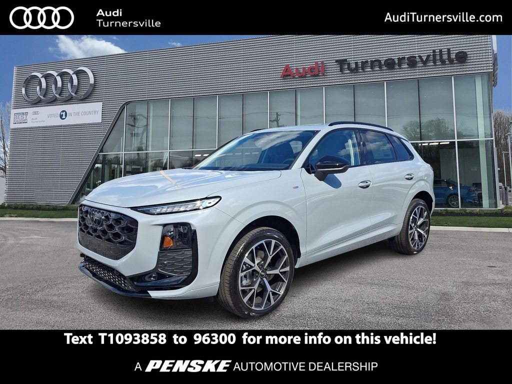 2026 Audi Q3 S line quattro's photo